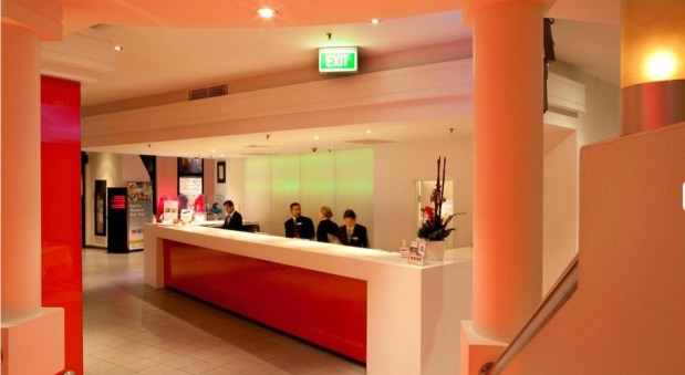 Front Desk of Cambridge Hotel